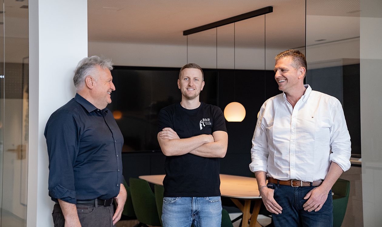 Bild von hover/team-geschaeftsfuehrung-felix-beckert